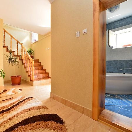 Casa Vio Hotel Hátszeg Kültér fotó