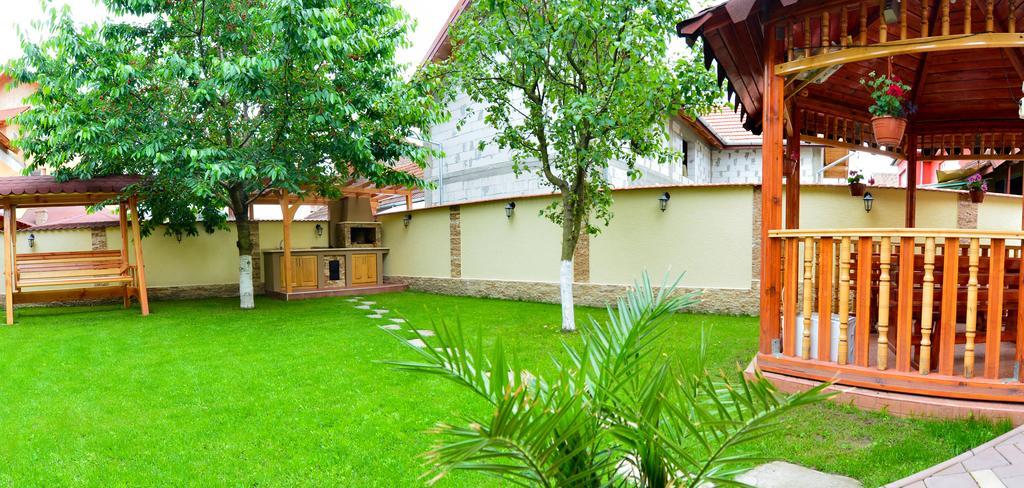 Casa Vio Hotel Hátszeg Kültér fotó