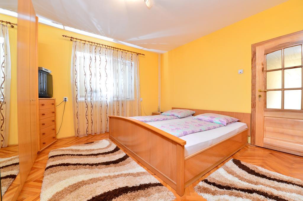 Casa Vio Hotel Hátszeg Kültér fotó
